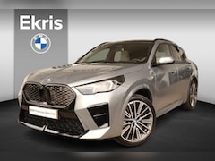 BMW iX2 - eDrive20 67kWh M-Sportpakket Pro / Panoramadak / Elektr. Trekhaak / Innovation Pack / Comf