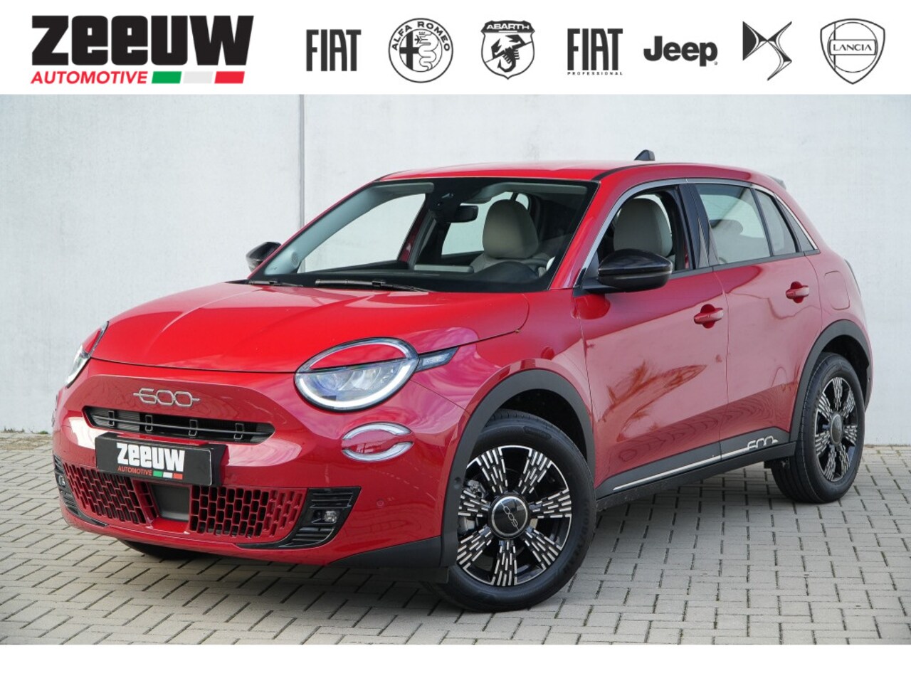 Fiat 600e - Urban 54 kWh | Carplay | Camera | Keyless | 17" - AutoWereld.nl