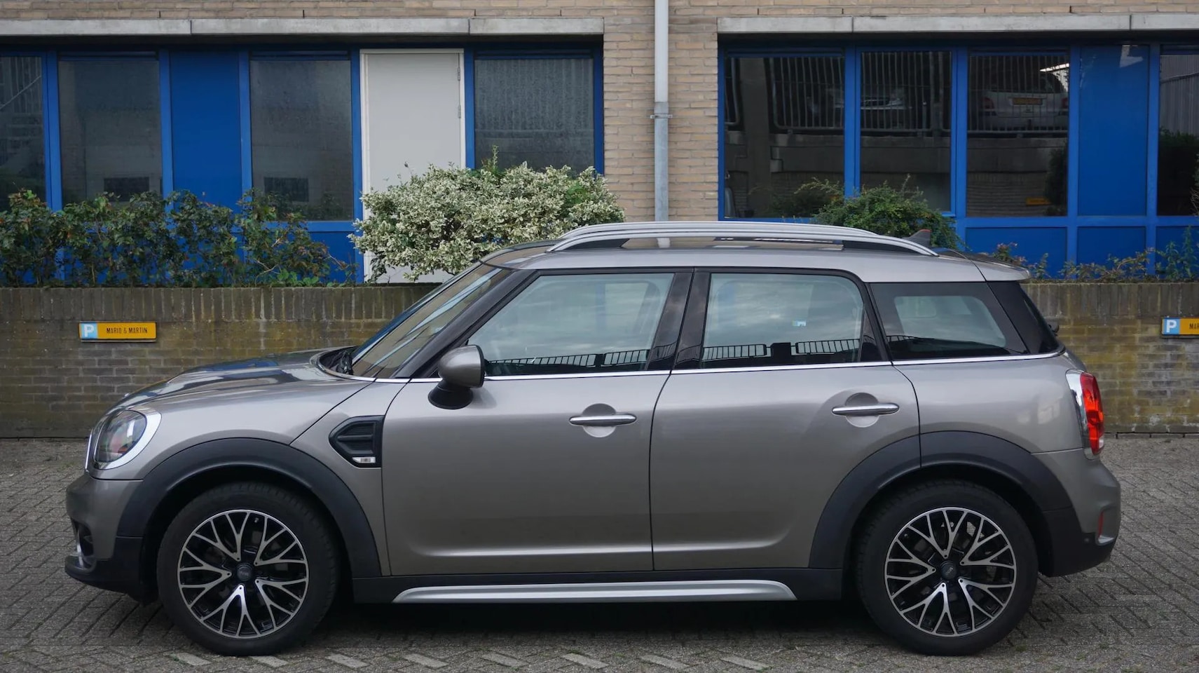 MINI Countryman - 1.5 Cooper Business Edition 1.5 Cooper Business Edition - AutoWereld.nl