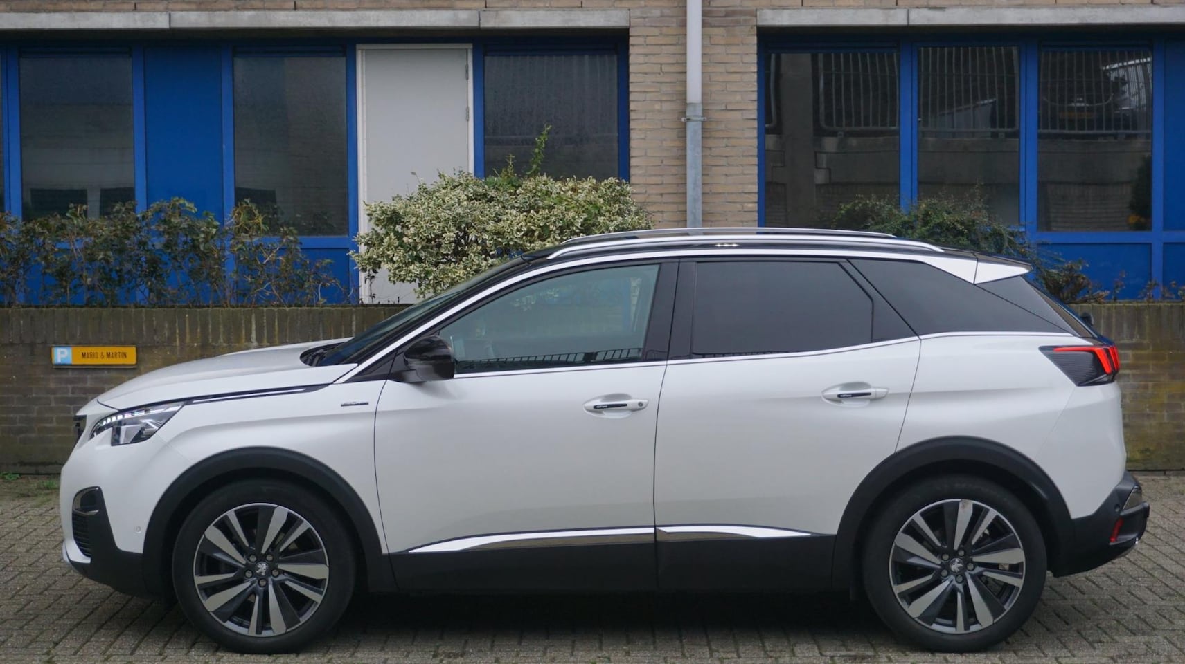 Peugeot 3008 - 1.6 e-THP GT Line Automaat - AutoWereld.nl