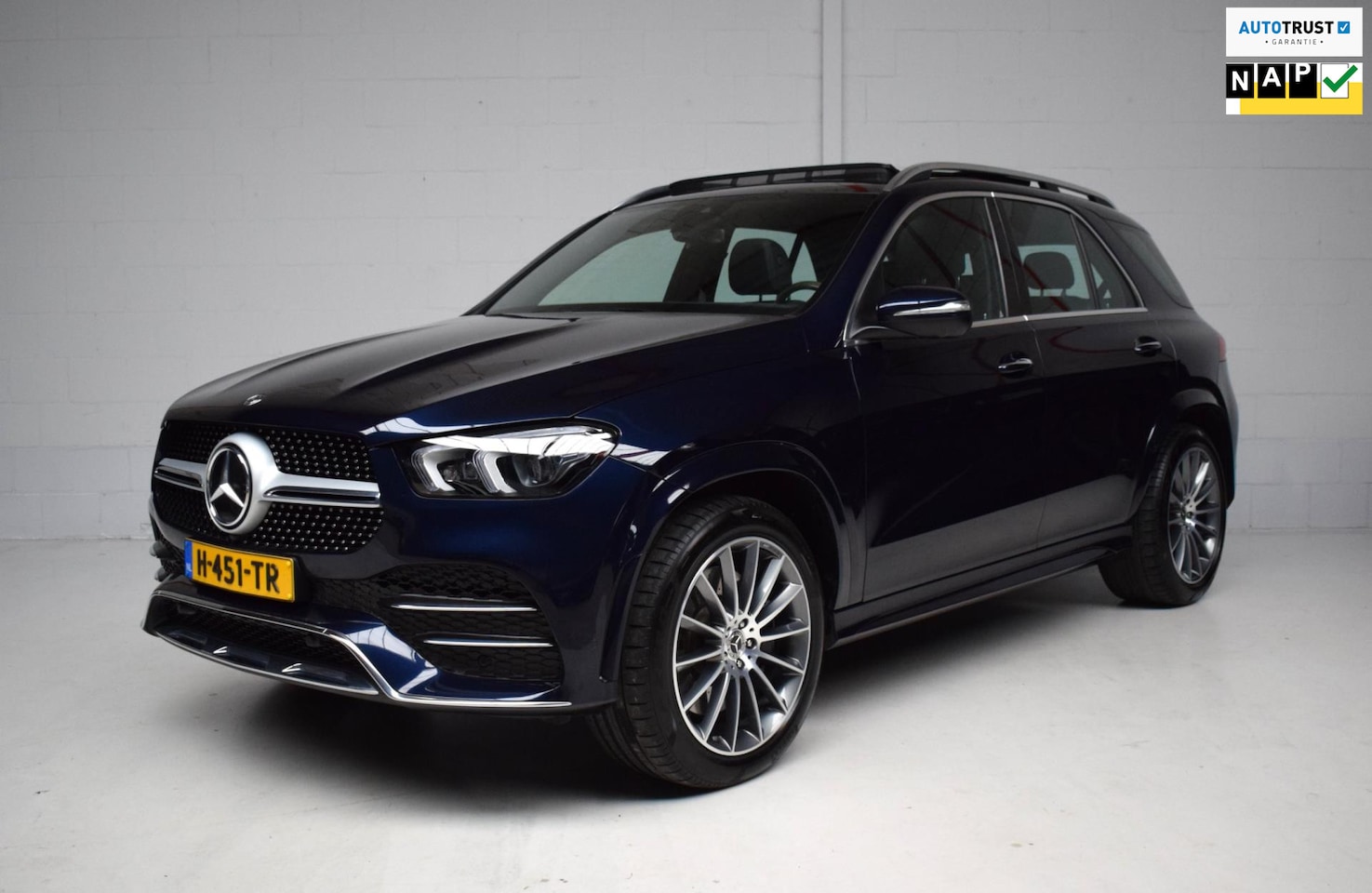 Mercedes-Benz GLE-Klasse - 450 4MATIC Premium Plus AMG PANORAMADAK / 360 CAMERA / LUCHTVERING / EL.TREKHAAK / LEER / - AutoWereld.nl