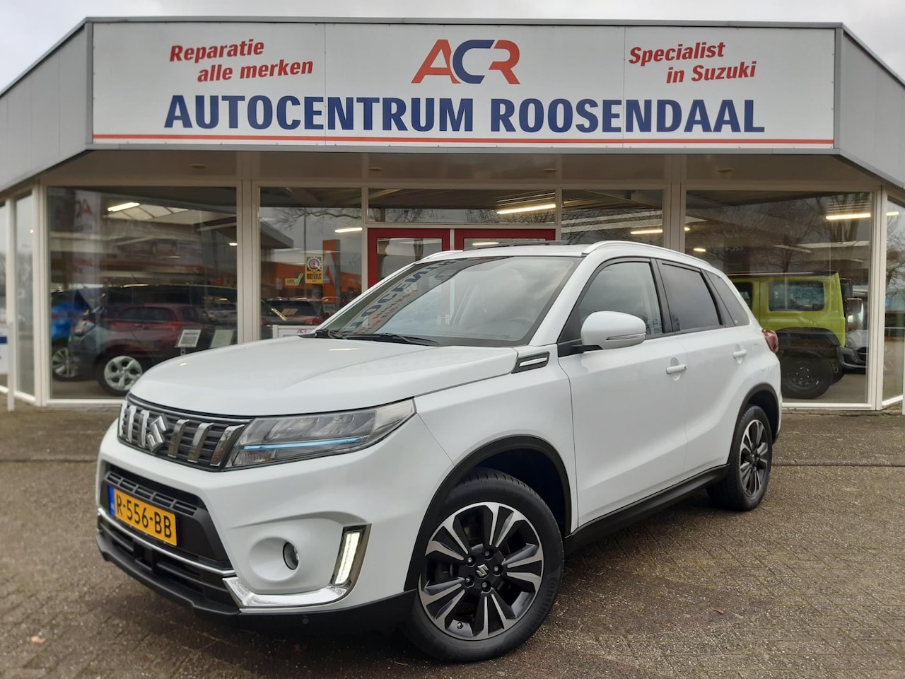 Suzuki Vitara - 1.4 Style Boosterjet Smart Hybrid AllGrip TREKHAAK CLIMA NAVI SCHUIFDAK CAMERA STOELVERWAR - AutoWereld.nl