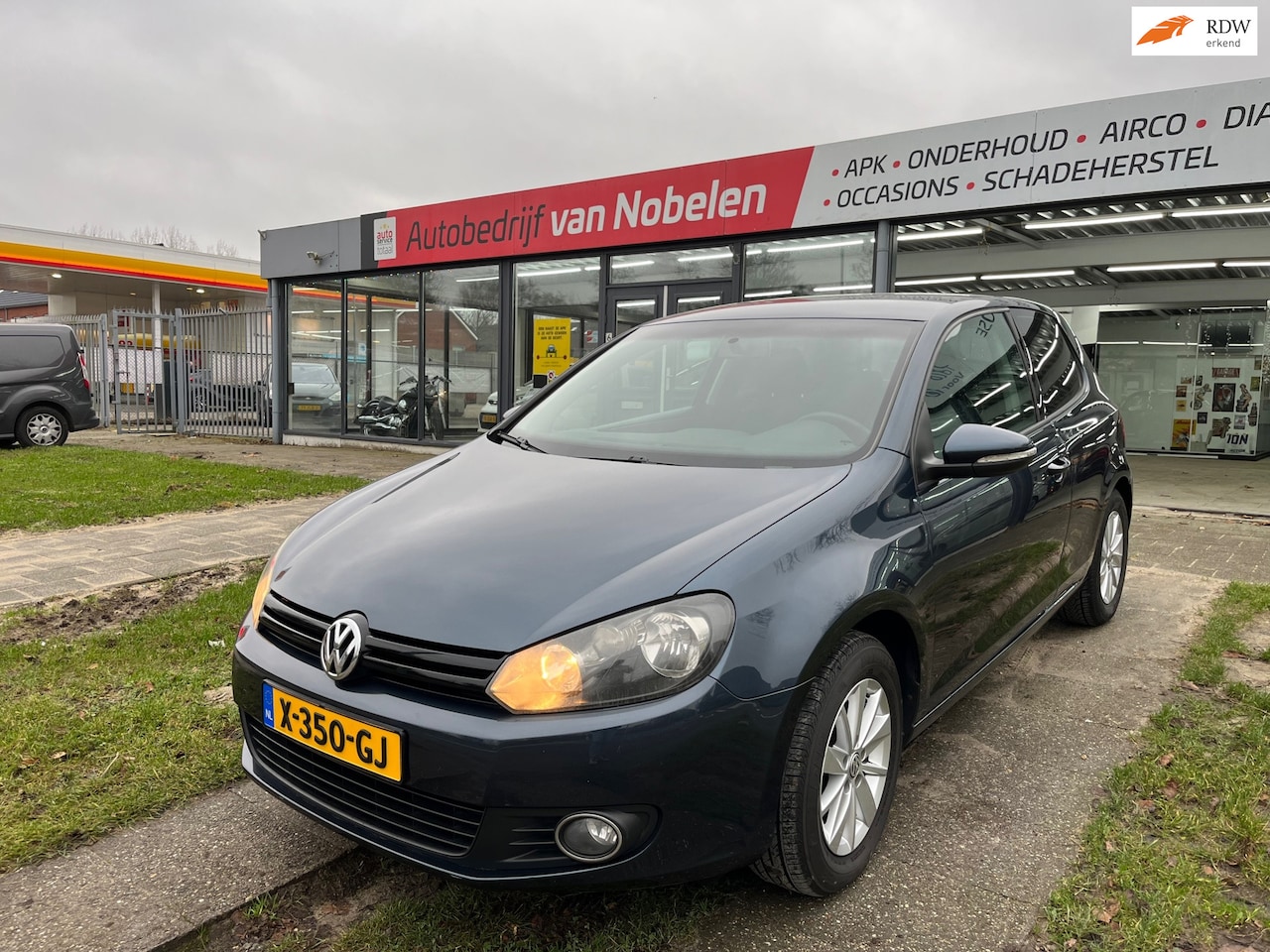 Volkswagen Golf - 1.2 TSI Tour II|AIRCO|ISOFIX|LM VELGEN|ELEK. RAMEN - AutoWereld.nl