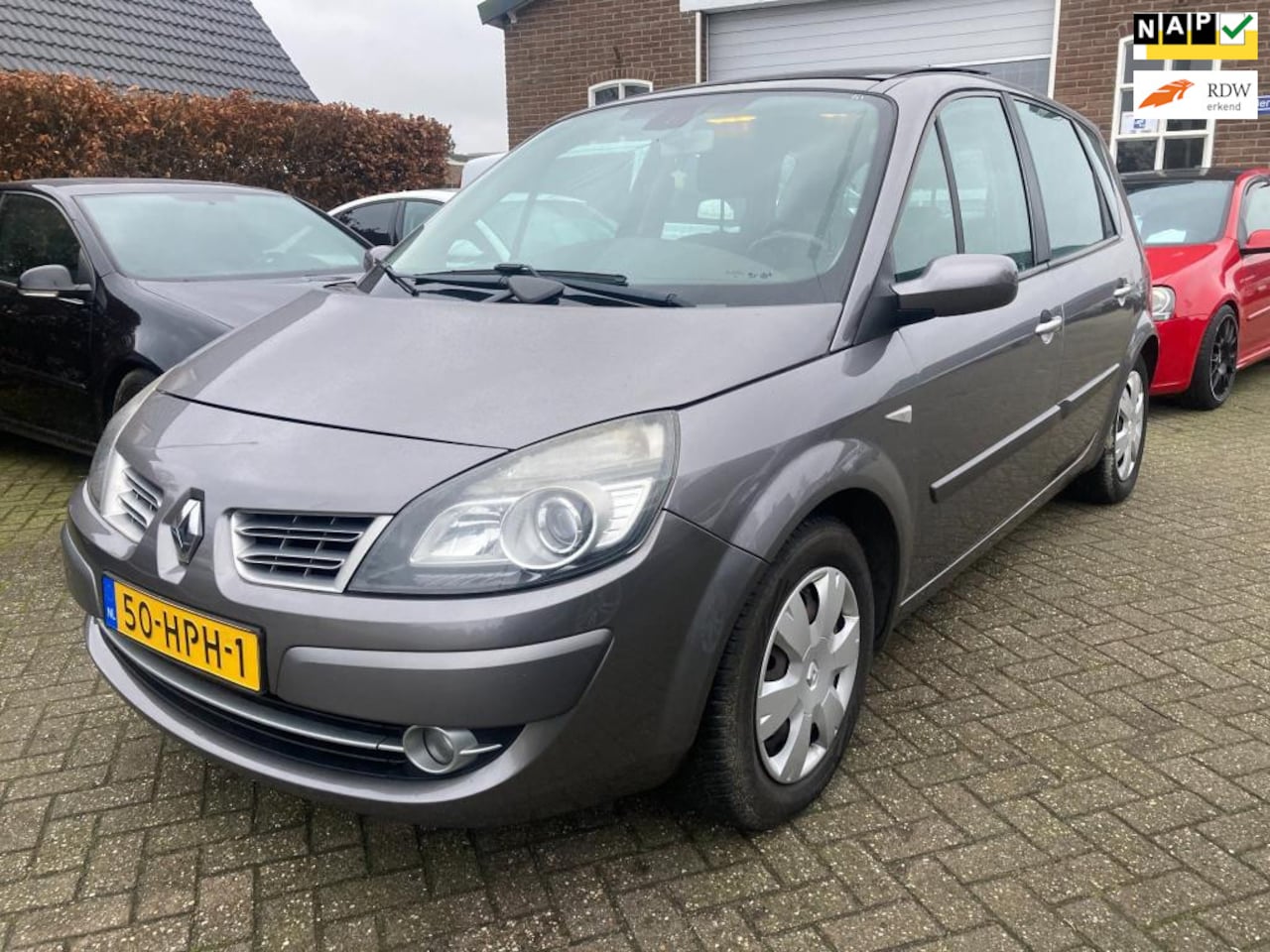 Renault Scénic - 2.0-16V Business Line Bj 2009, Cruise Clima Pano, APK 11-2025 inruil is mogelijk - AutoWereld.nl