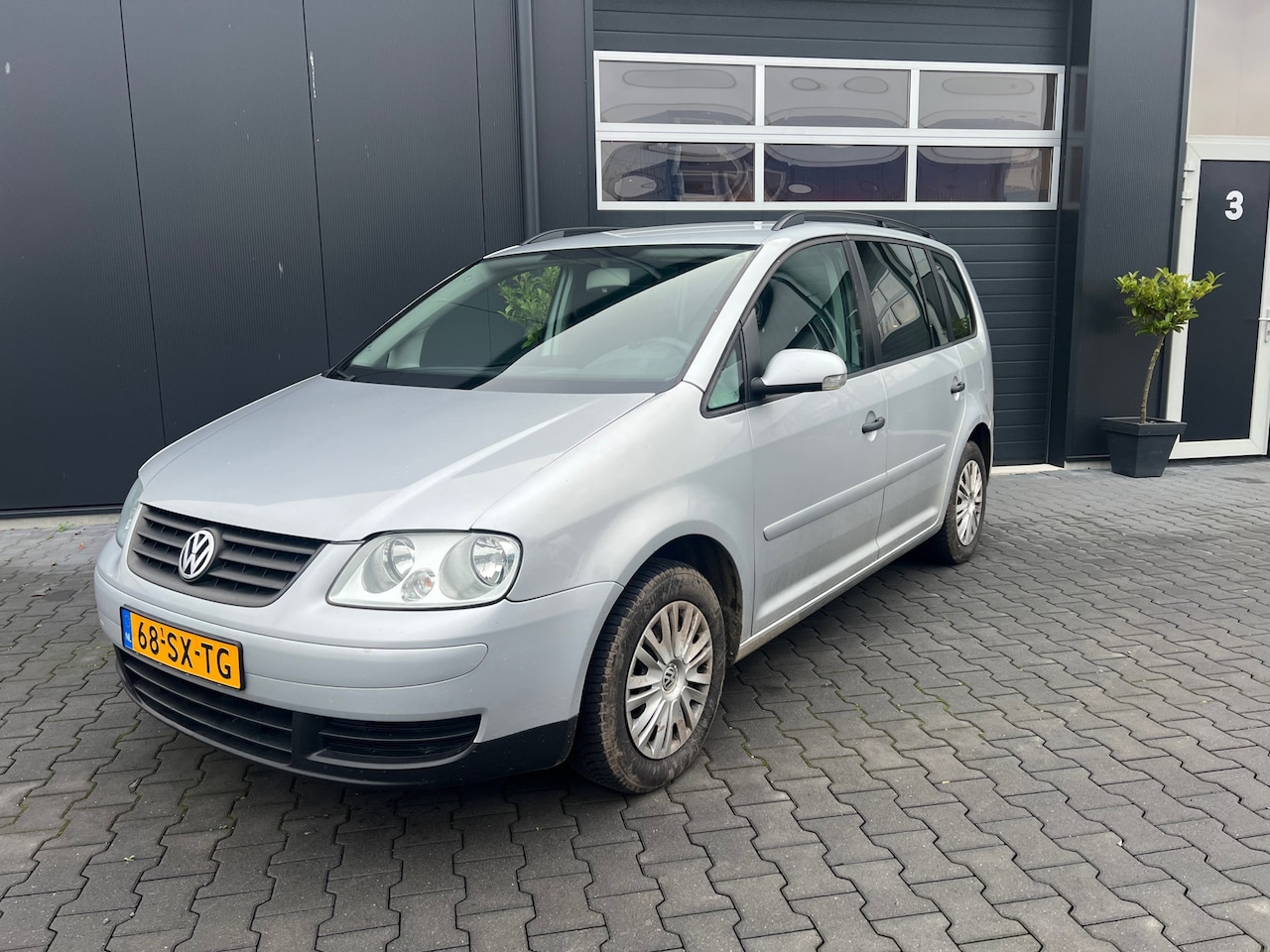 Volkswagen Touran - 1.6-16V FSI 1.6-16V FSI - AutoWereld.nl