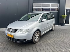 Volkswagen Touran - 1.6-16V FSI