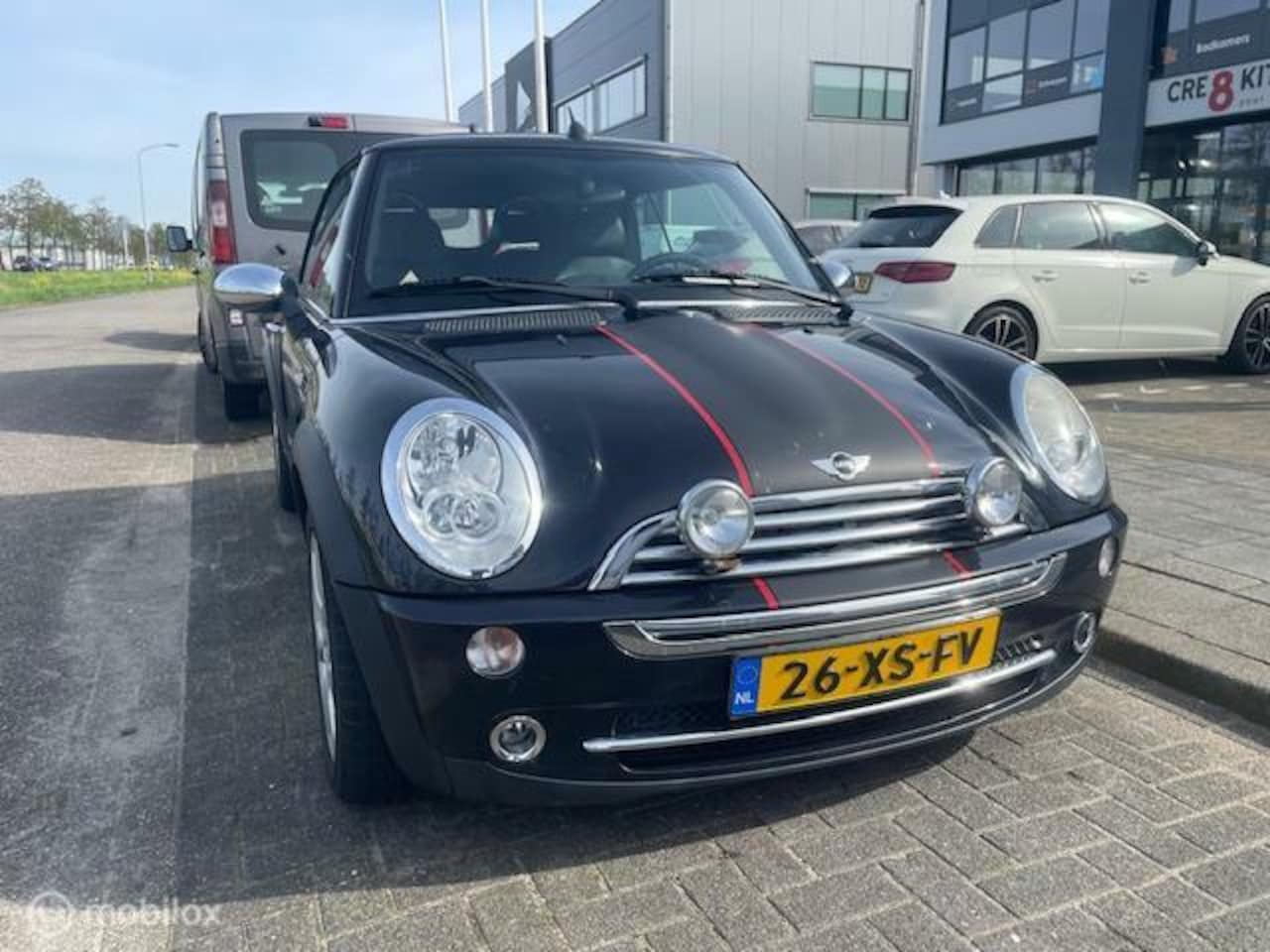 MINI Cabrio - 1.6 Cooper Sidewalk 1.6 Cooper Sidewalk - AutoWereld.nl