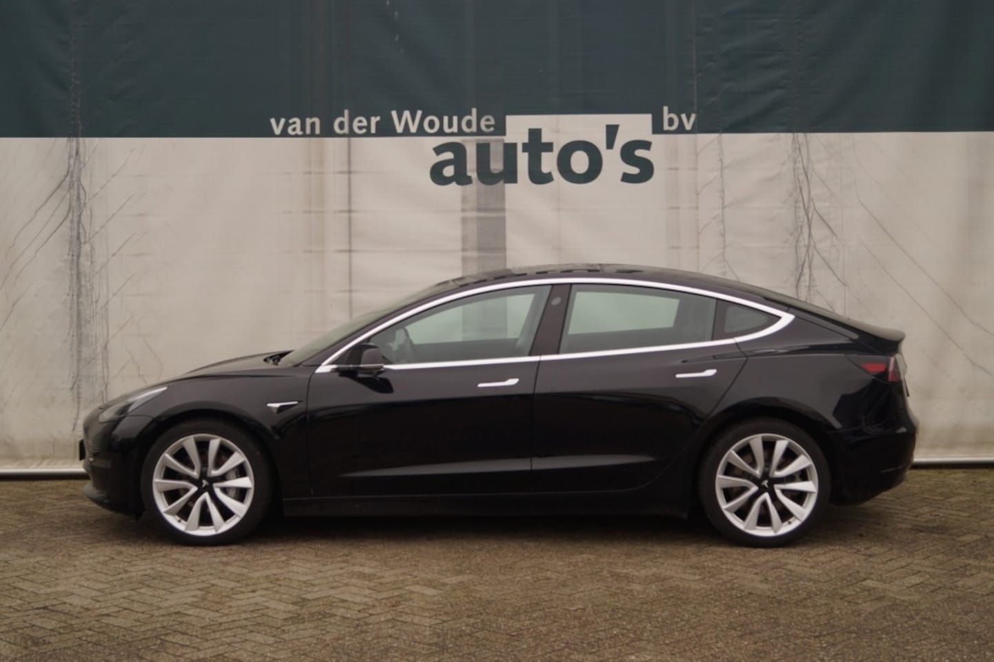 Tesla Model 3 - Long Range RWD Long Range AWD 75kWh 351pk -PANO-LEER- - AutoWereld.nl