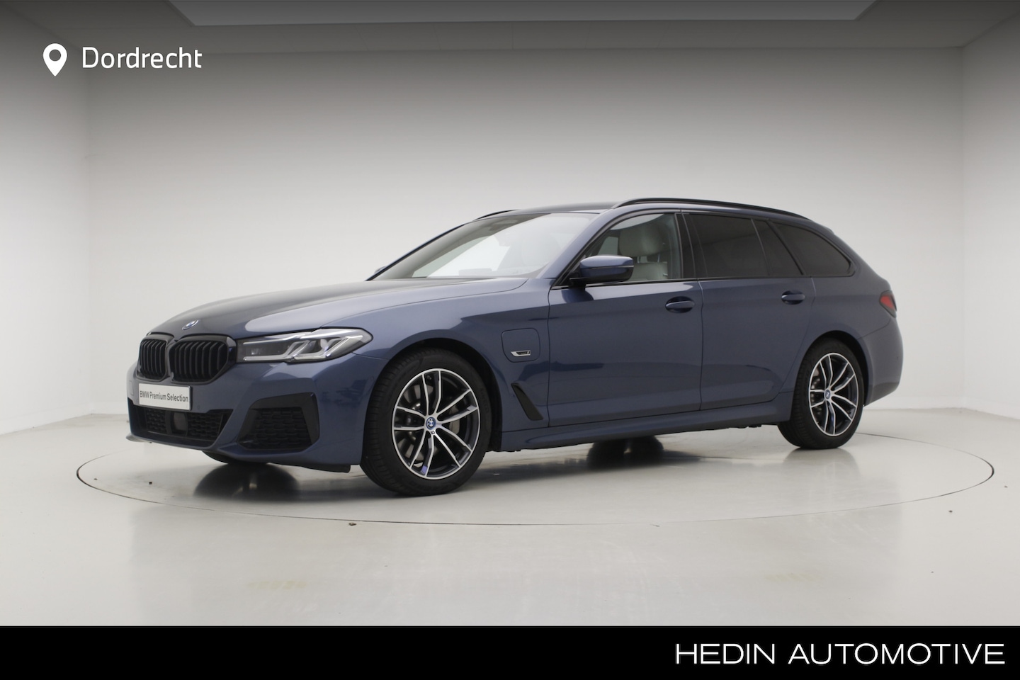 BMW 5-serie Touring - 530e M-Sport | Harman Kardon | Laser | Driving Assistant Professional - AutoWereld.nl