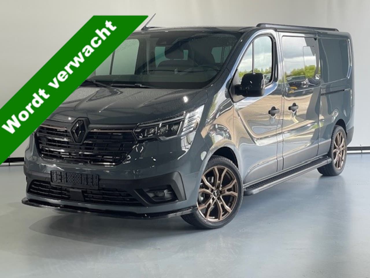 Renault Trafic - 2.0 DCI 170PK AUT T29 L2H1 DUB. CAB. Edition /  Navi / Camera - AutoWereld.nl