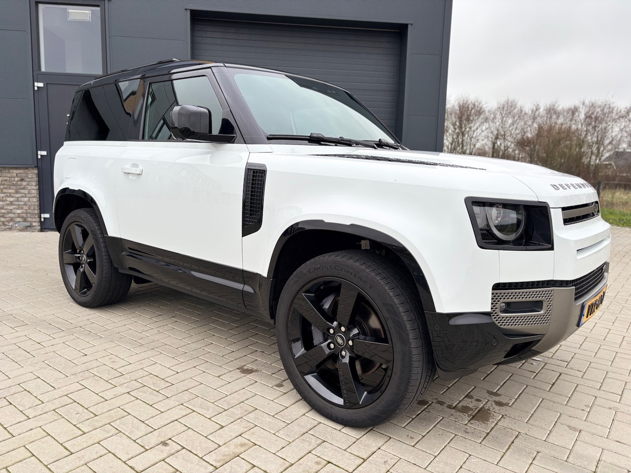 Land Rover Defender 90 - 3.0 D250 MHEV X-Dynamic HSE Panoramadak / NL Auto ! - AutoWereld.nl