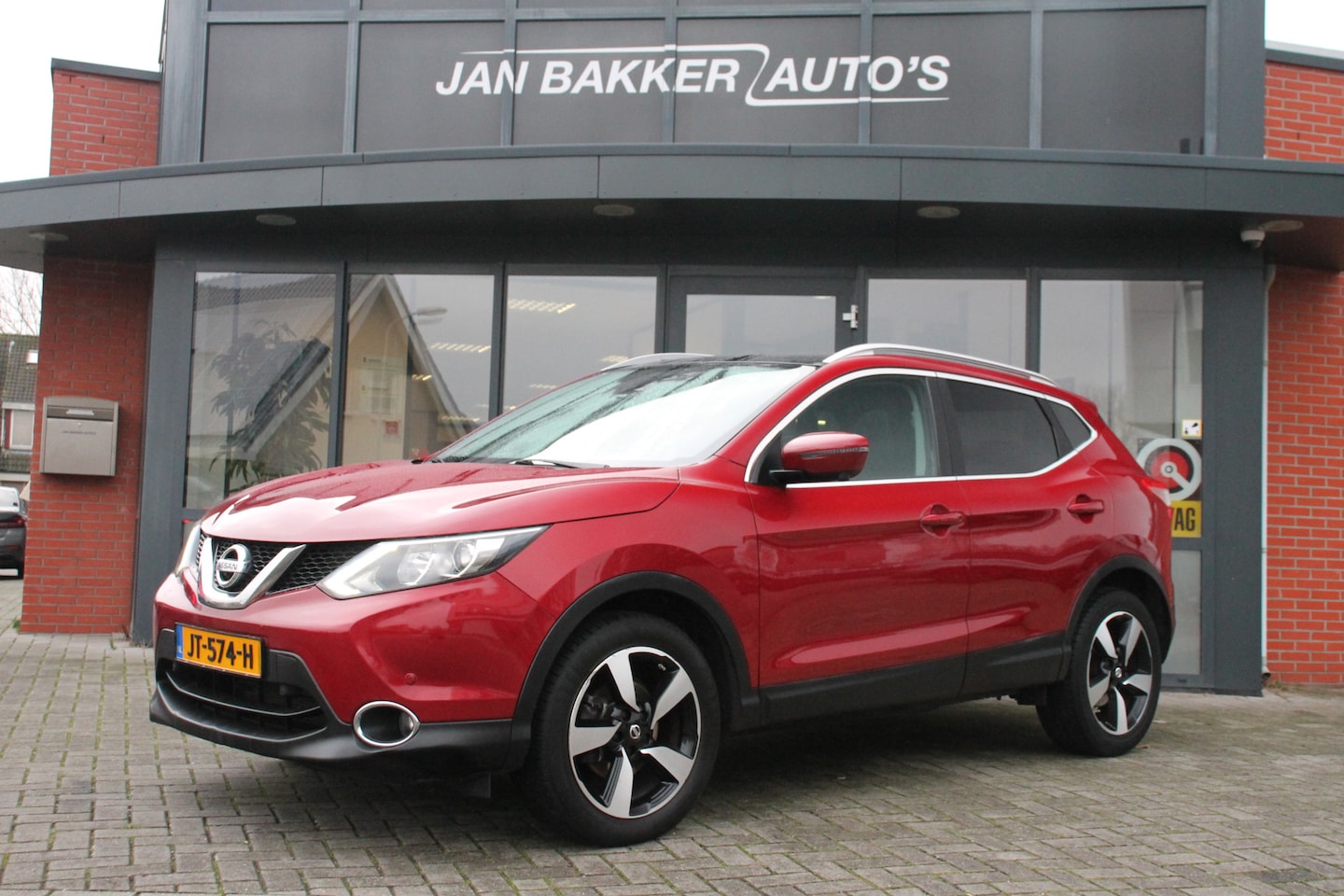 Nissan Qashqai - 1.2 N-Connecta ✅ Panodak ✅ Navigatie ✅ Rijklaar - AutoWereld.nl