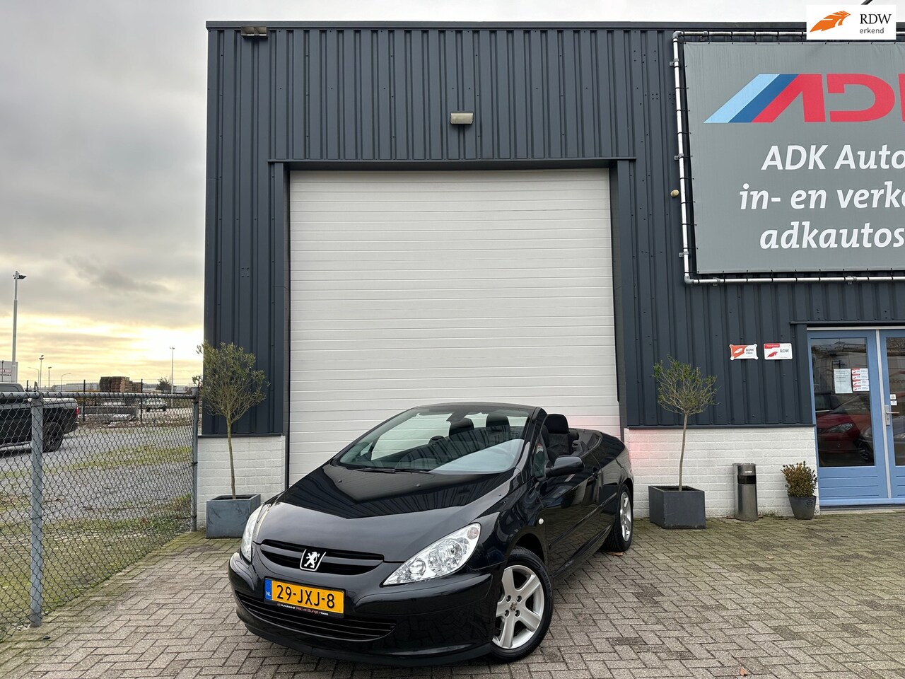 Peugeot 307 CC - 2.0-16V CLIMA/PDC/NIEUWE APK/LM VELGEN - AutoWereld.nl