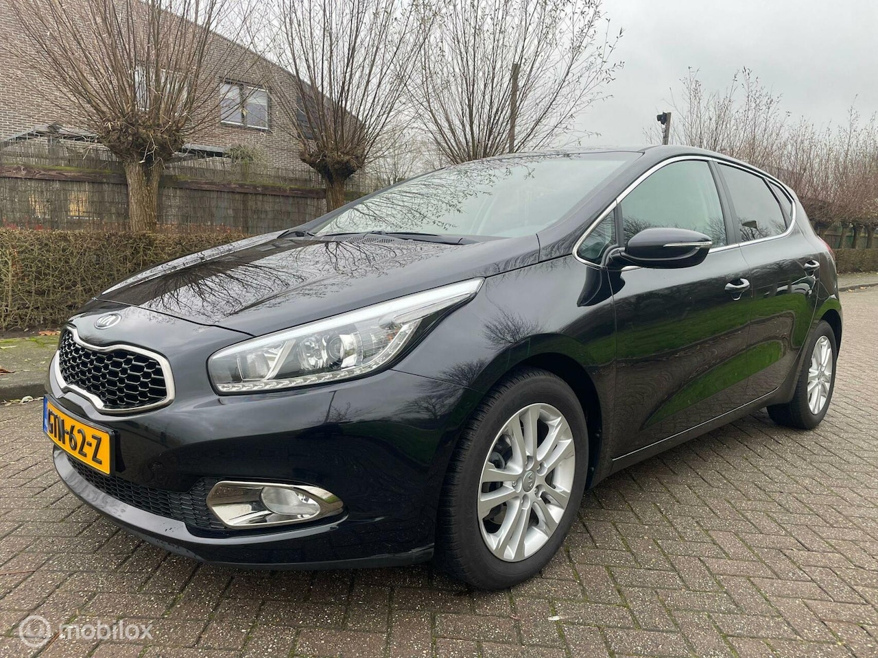 Kia Cee'd - 1.6 CRDi Business Pack 1.6 CRDi Business Pack - AutoWereld.nl