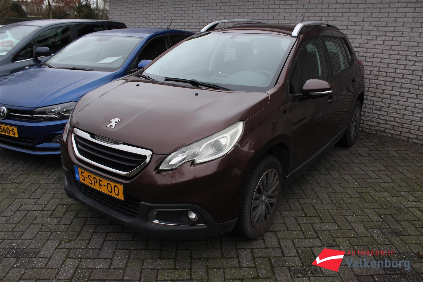 Peugeot 2008 - 1.2 VTi 82pk Active | Trekhaak | Cruise | Airco | Bluetooth - AutoWereld.nl