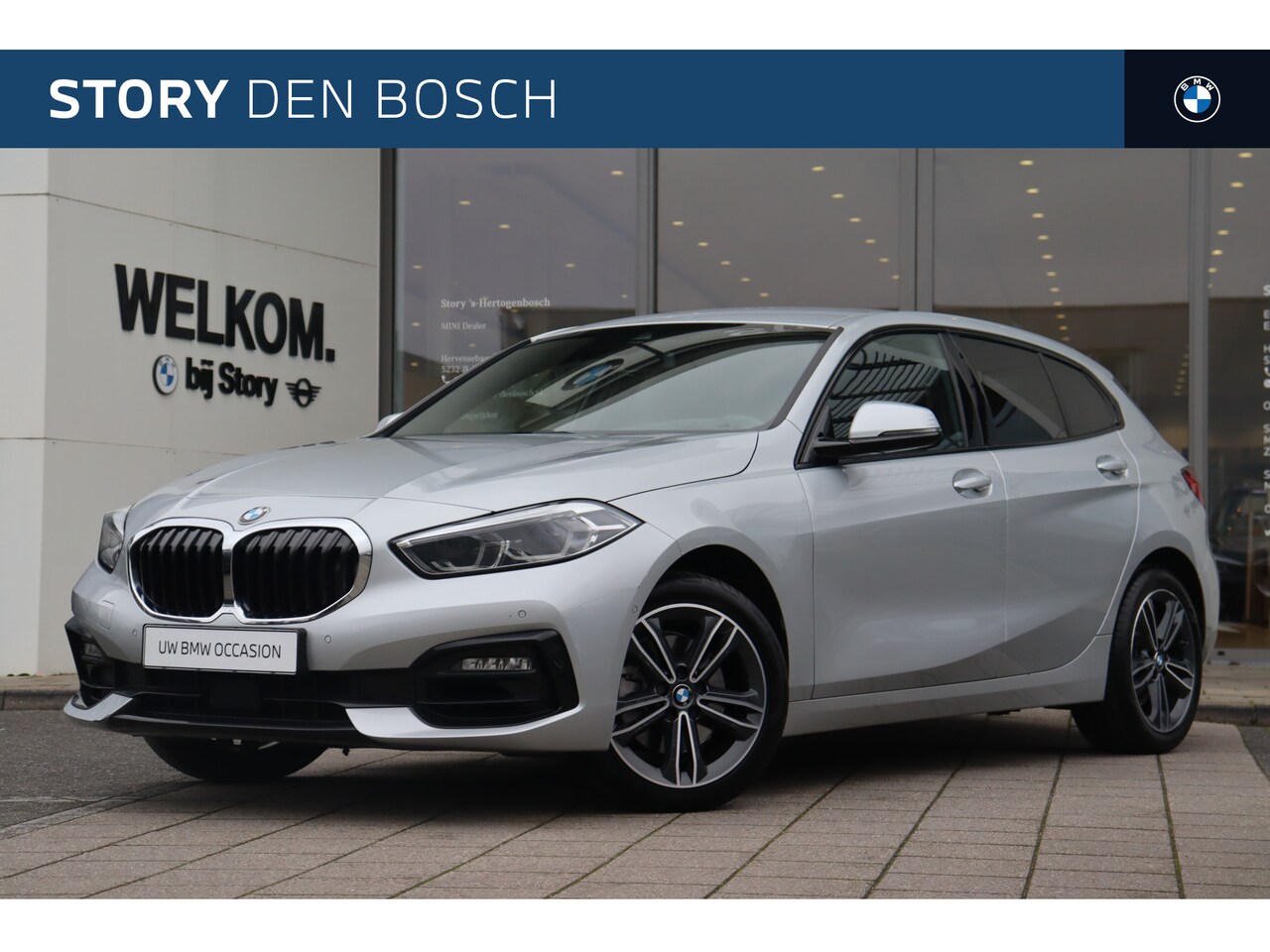 BMW 1-serie - 118i Executive Sport Line Automaat / Sportstoelen / LED / Parking Assistant / Live Cockpit - AutoWereld.nl