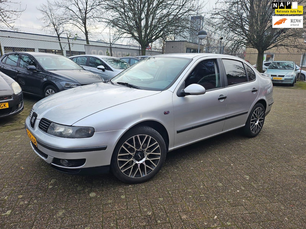 Seat Toledo - 1.8-20V Executive* Automaat* leer* 17inch Velgen* Nw Apk - AutoWereld.nl