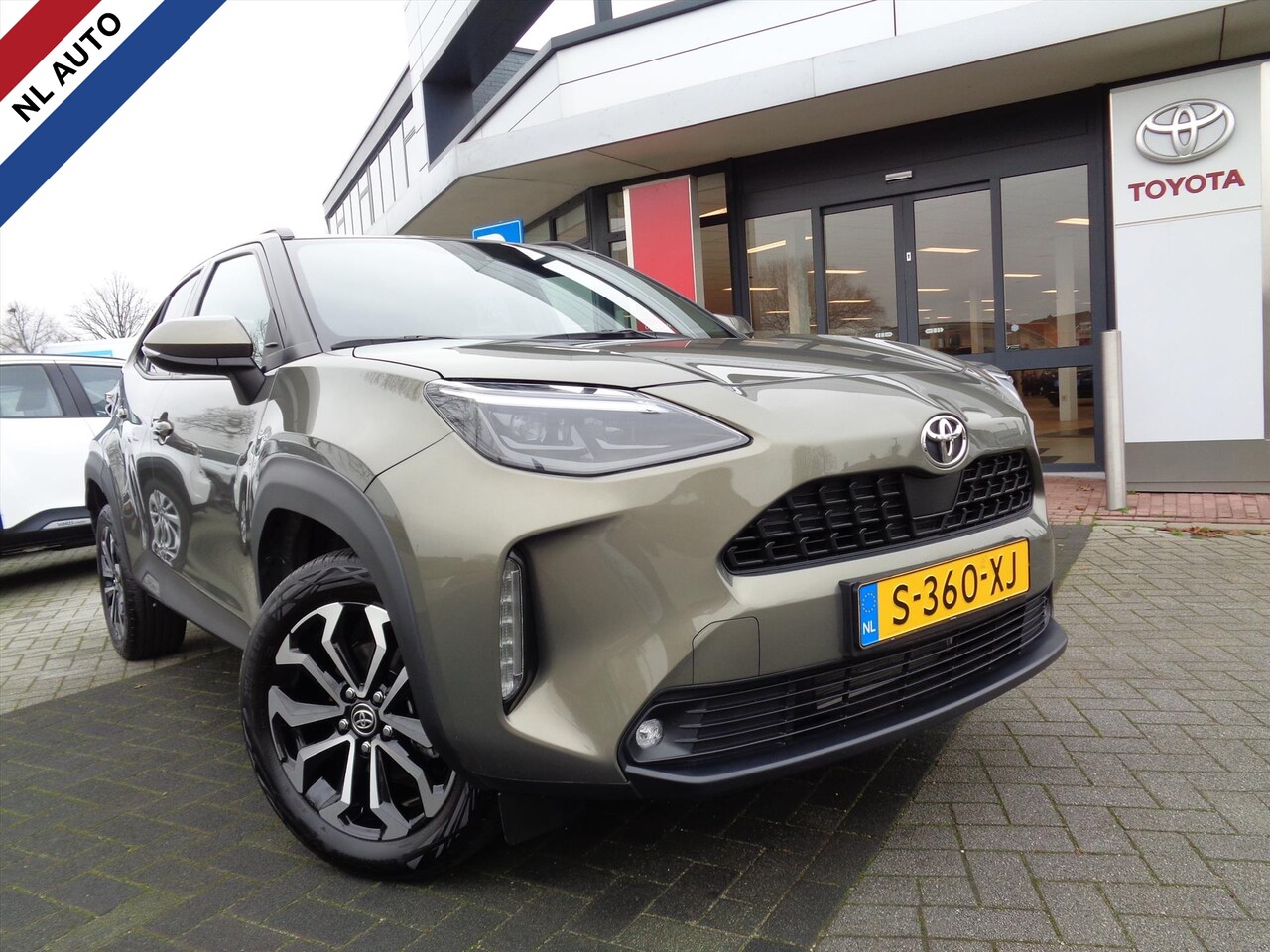 Toyota Yaris Cross - 1.5 VVT-I Dynamic | TREKHAAK | NL AUTO | ADAPTIVE CRUISE CONTROLE | APPLE CARPLAY | ANDROI - AutoWereld.nl