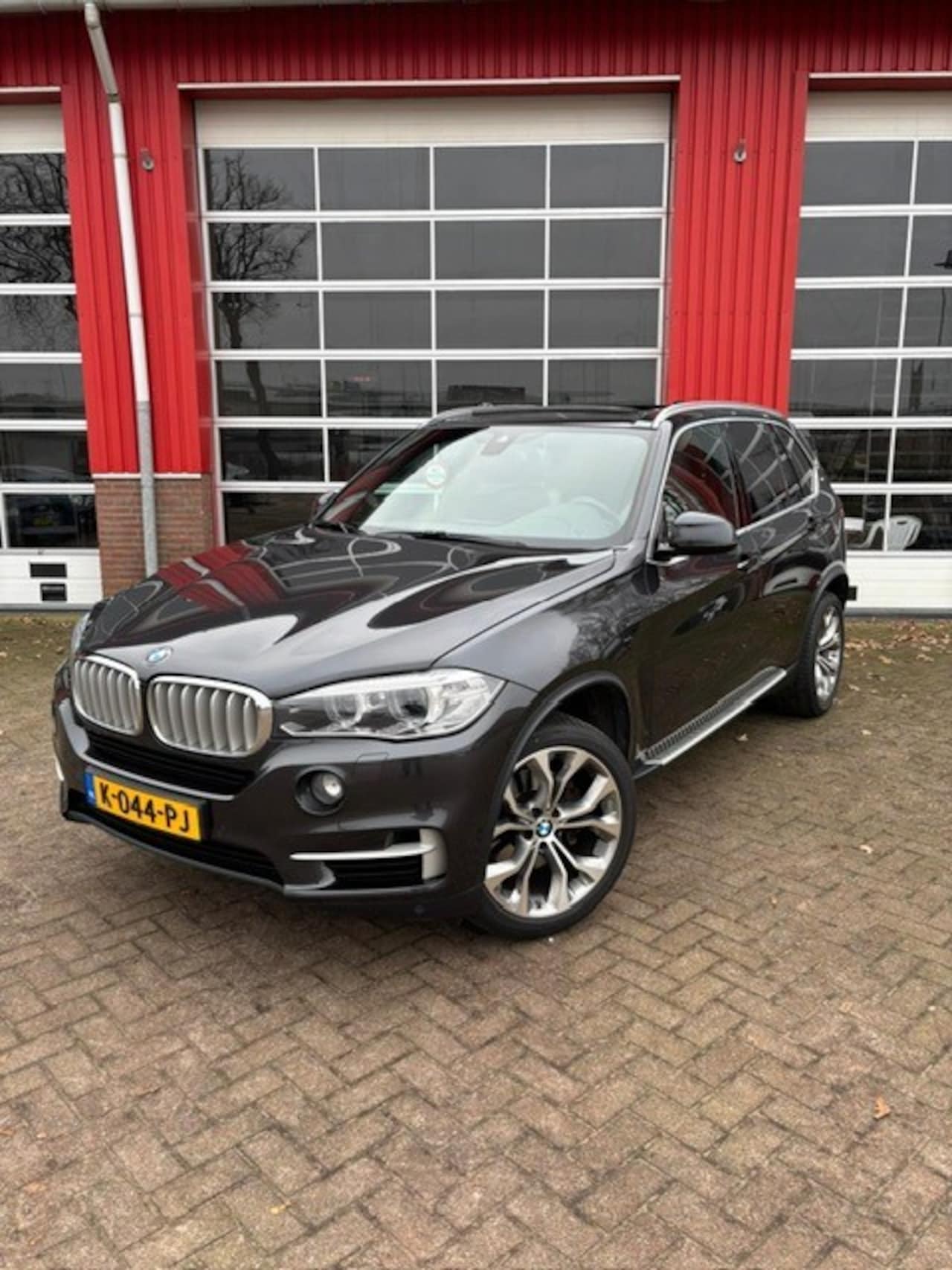 BMW X5 - xDrive40e High Executive Pano Trekhaak Harman Kardon - AutoWereld.nl