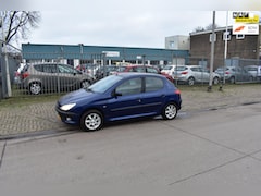 Peugeot 206 - 1.4 XT