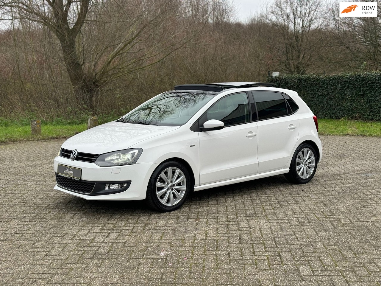 Volkswagen Polo - 1.2 TSI Highline PANORAMADAK I CLIMA I CRUISE I PDC - AutoWereld.nl