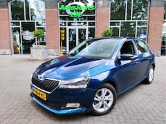 Skoda Fabia - 1.0 TSI DSG Business Edition Achteruitrijcamera - P.sensoren V+A - Stoelverwarming - Led v