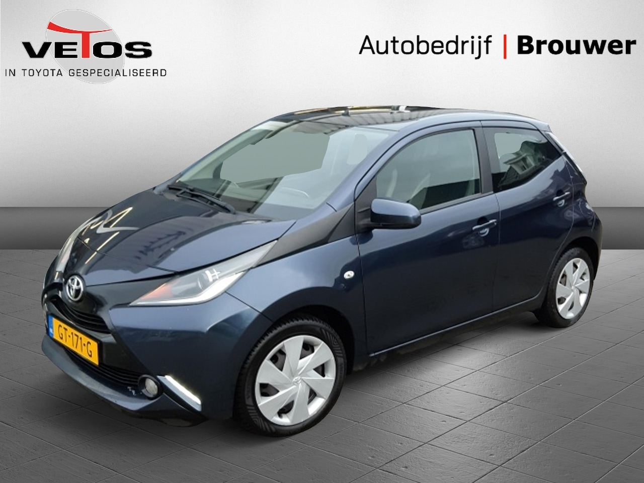 Toyota Aygo - 1.0 VVT-i x-play 5 drs. Airco/Camera/Trekhaak - AutoWereld.nl