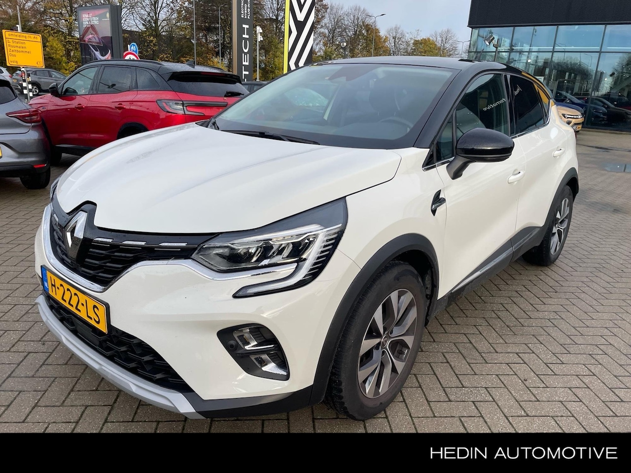 Renault Captur - 1.0 TCe 100 Intens | Lak: Cremé Wit | Camera | Navigatie | Climate Control | Cruise Contro - AutoWereld.nl