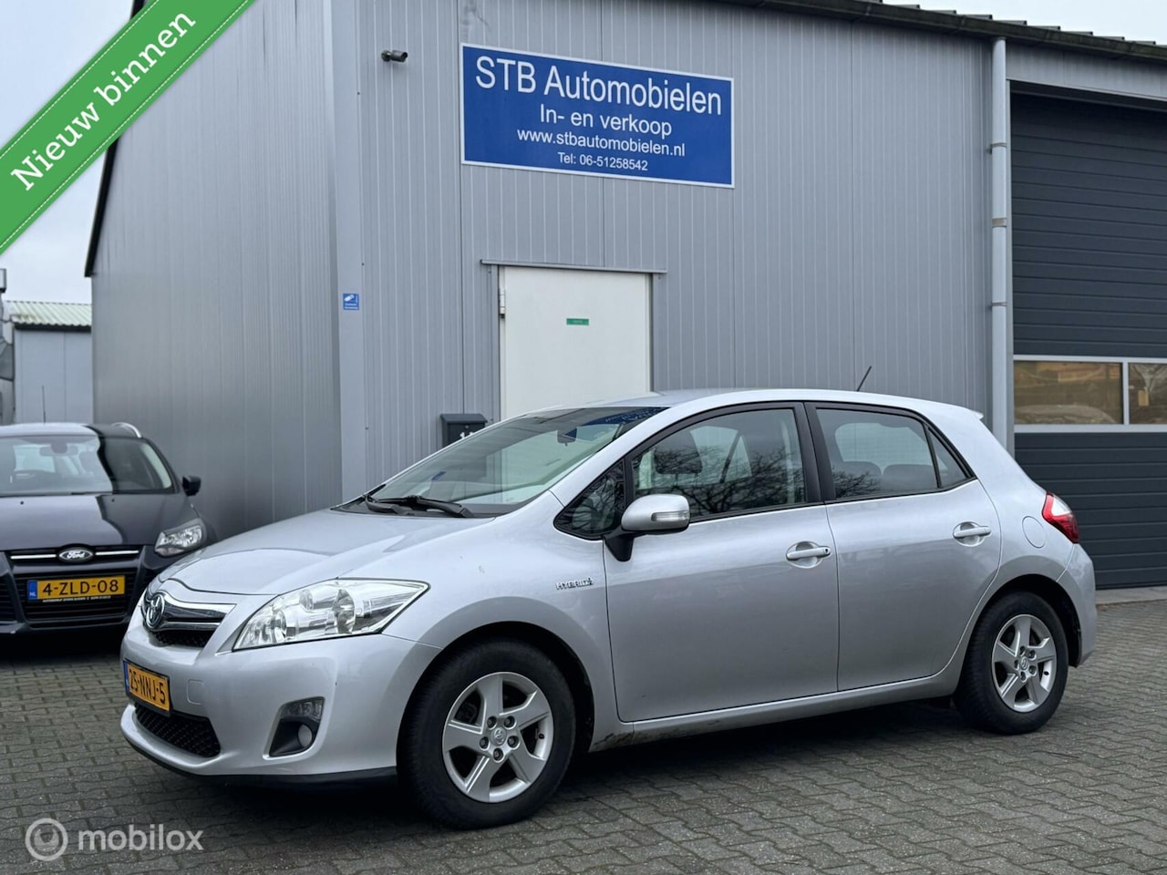 Toyota Auris - 1.8 Full Hybrid Aspiration 1.8 Full Hybrid Aspiration, Nieuwe apk - AutoWereld.nl