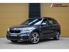 BMW X1 - sDrive20i High Executive * M Sportpakket * Achteruitrijcamera * Head-up * HIFI * DAB * LED