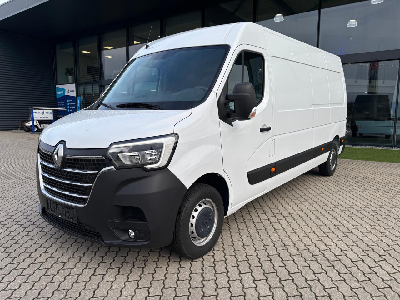 Renault Master - 135 L3H2 Parkeersensoren + Navigatie - AutoWereld.nl