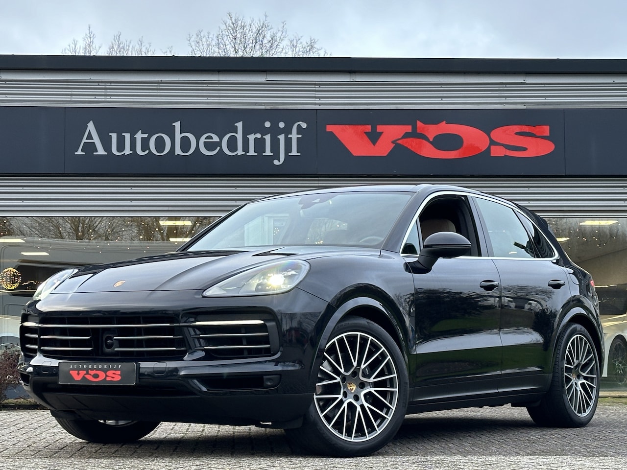 Porsche Cayenne - 3.0 E-Hybrid | Massage | ACC | Stoelventilatie | Elektr. Trekhaak - AutoWereld.nl