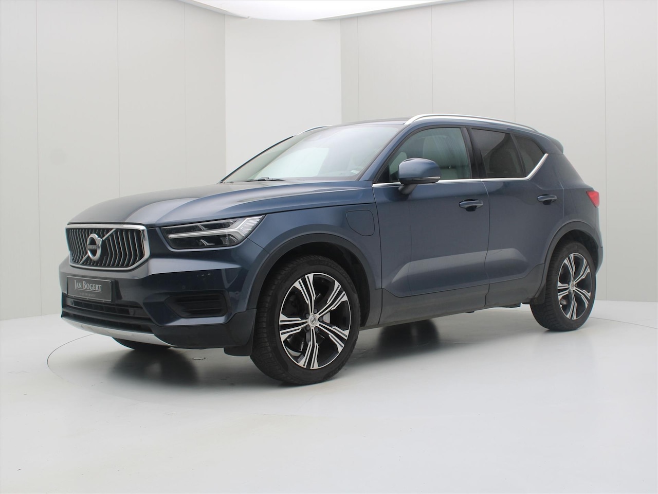 Volvo XC40 - T5 Twin Engine 262pk Geartronic Inscription [ TREKHAAK+PANODAK+LEDER+CARPLAY+LED+CLIMAAT+P - AutoWereld.nl