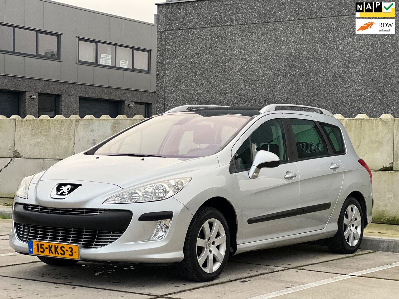 Peugeot 308 SW - 1.6 VTi XS | Panoramadak | Climate Control | Parkeersensoren | Bluethooth | Cruise control - AutoWereld.nl