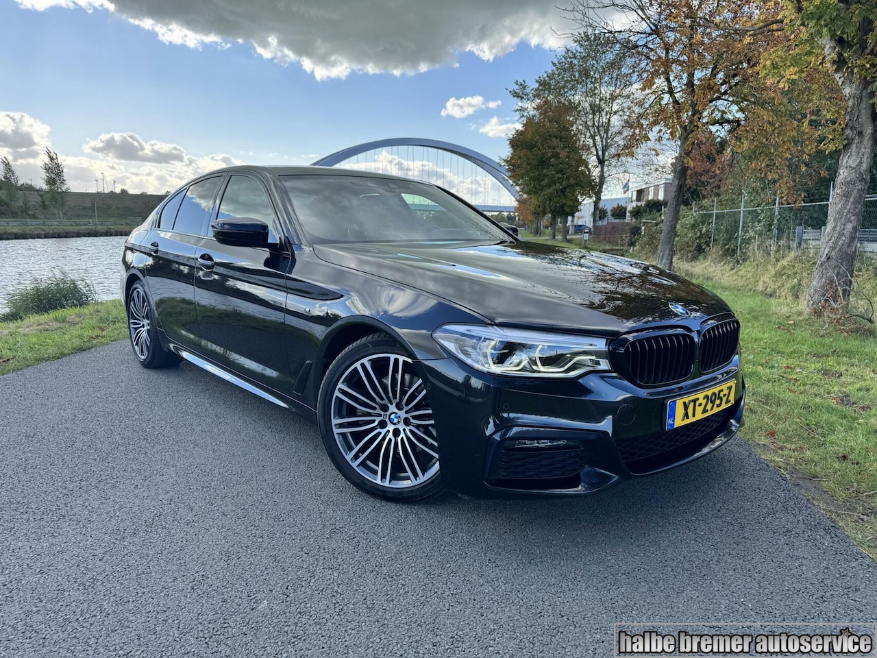 BMW 5-serie - 520i High Executive M-pakket|Camera|Trekhaak etc - AutoWereld.nl