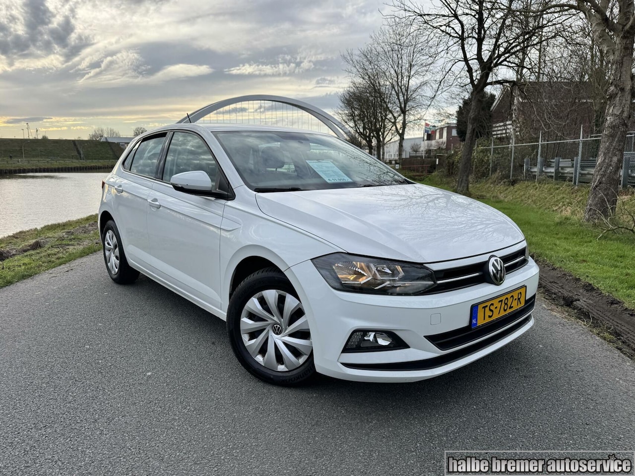 Volkswagen Polo - 1.0 TSI Comfortlin|Carplay|Adapatieve cruise - AutoWereld.nl