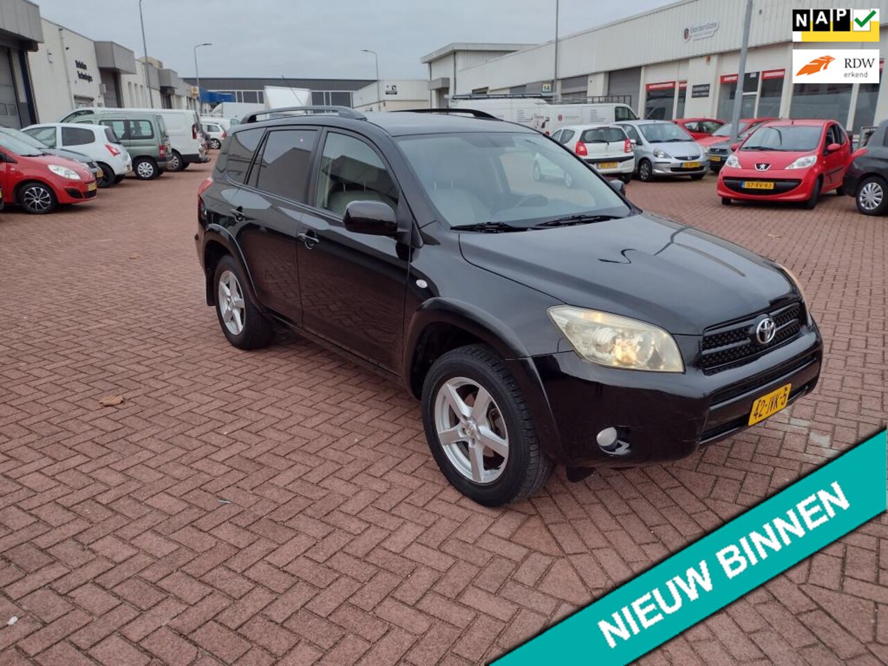 Toyota RAV4 - MOOIE AUTO BEL 0619590613 AUTO MAAT 4X4 HOGEN IN STAP - AutoWereld.nl