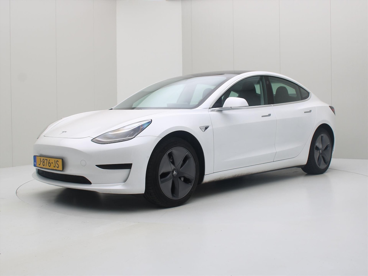 Tesla Model 3 - Standard RWD Plus [ AUTOPILOT+60 kWh+PREMIUM AUDIO ] - AutoWereld.nl