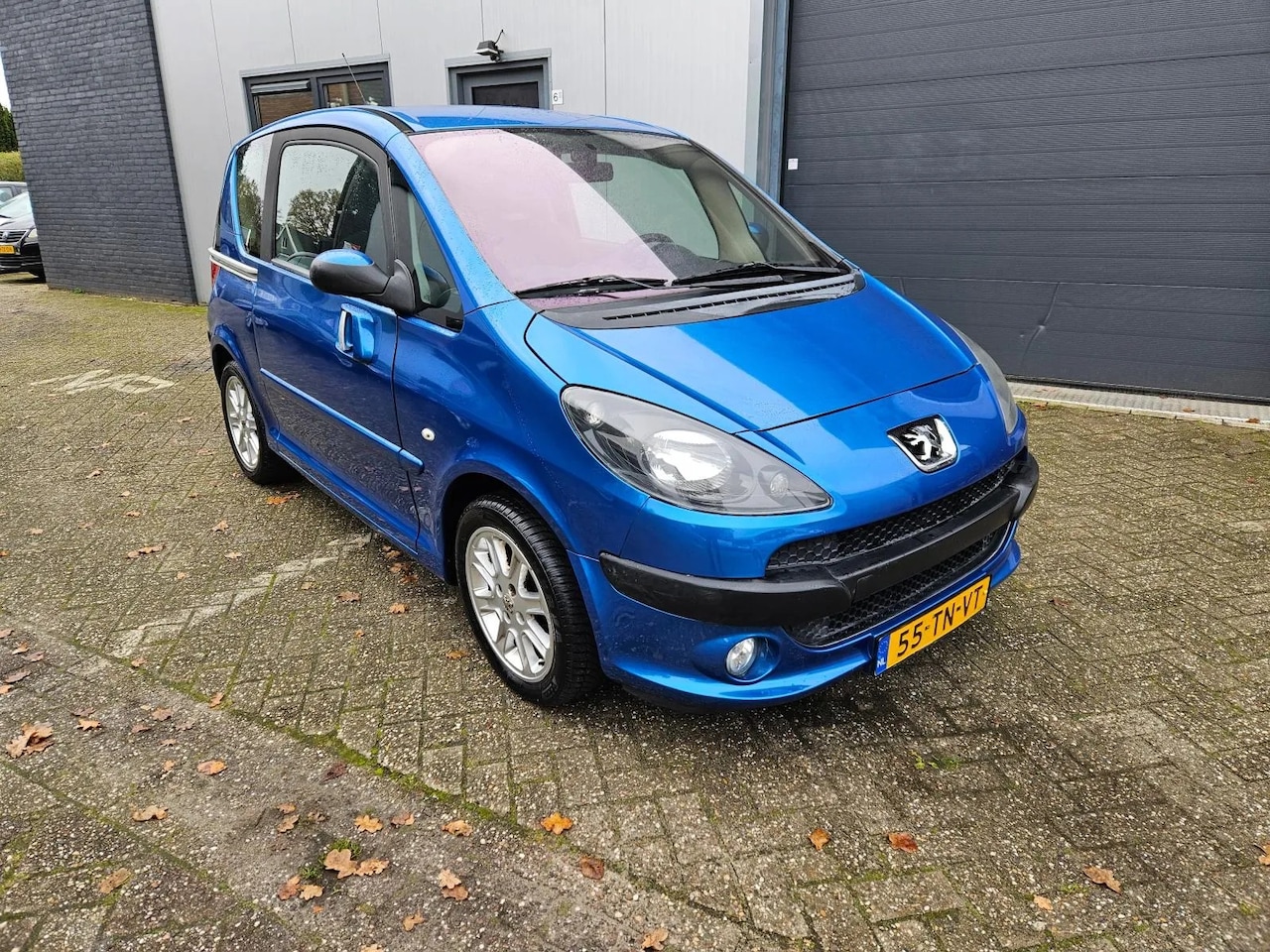 Peugeot 1007 - 1.6-16V Sesam Sporty 1.6-16V Sesam Sporty - AutoWereld.nl