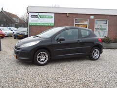 Peugeot 207 - 1.4 Color-line