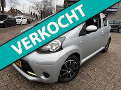 Toyota Aygo - 1.0 VVT-i Now *AIRCO*NAVI*ELEKTR. RAMEN*STUURBEKR