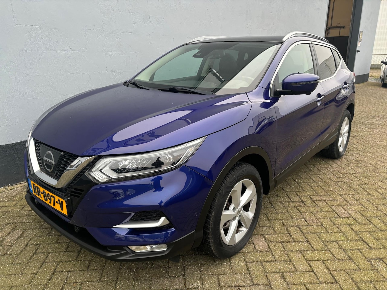 Nissan Qashqai - 1.2 Business Edition - Keyless Entry - Panorama - AutoWereld.nl