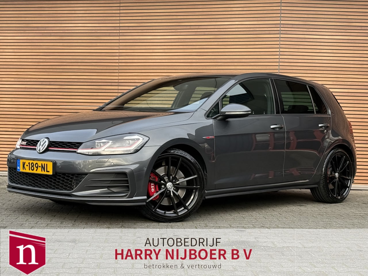 Volkswagen Golf - 2.0 TSI GTI Performance Navi / 19 Inch / Led / Clima / Dodehoek / Mooie nette auto! - AutoWereld.nl