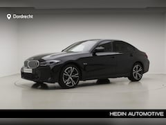 BMW 3-serie - 320e M-Sport | Stoelverwarming | 18" | Privacy glass |