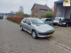 Peugeot 206 - 1.4 XR Lage KM-stand en Goede APK