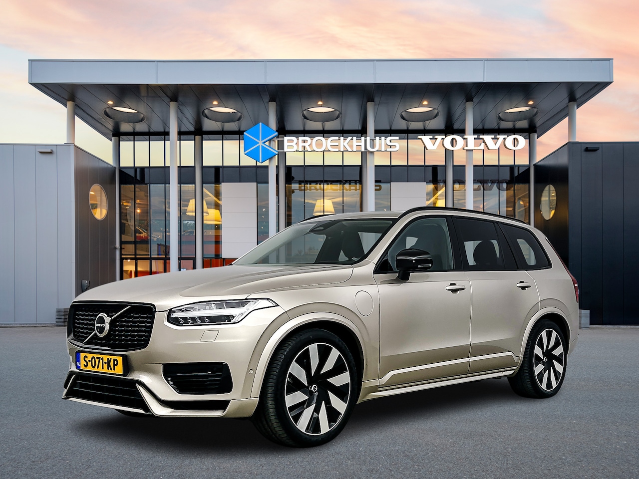 Volvo XC90 - T8 Recharge AWD Ultimate Dark | 21" | Luchtvering | 360 Camera | Nappa leder | Massage | S - AutoWereld.nl