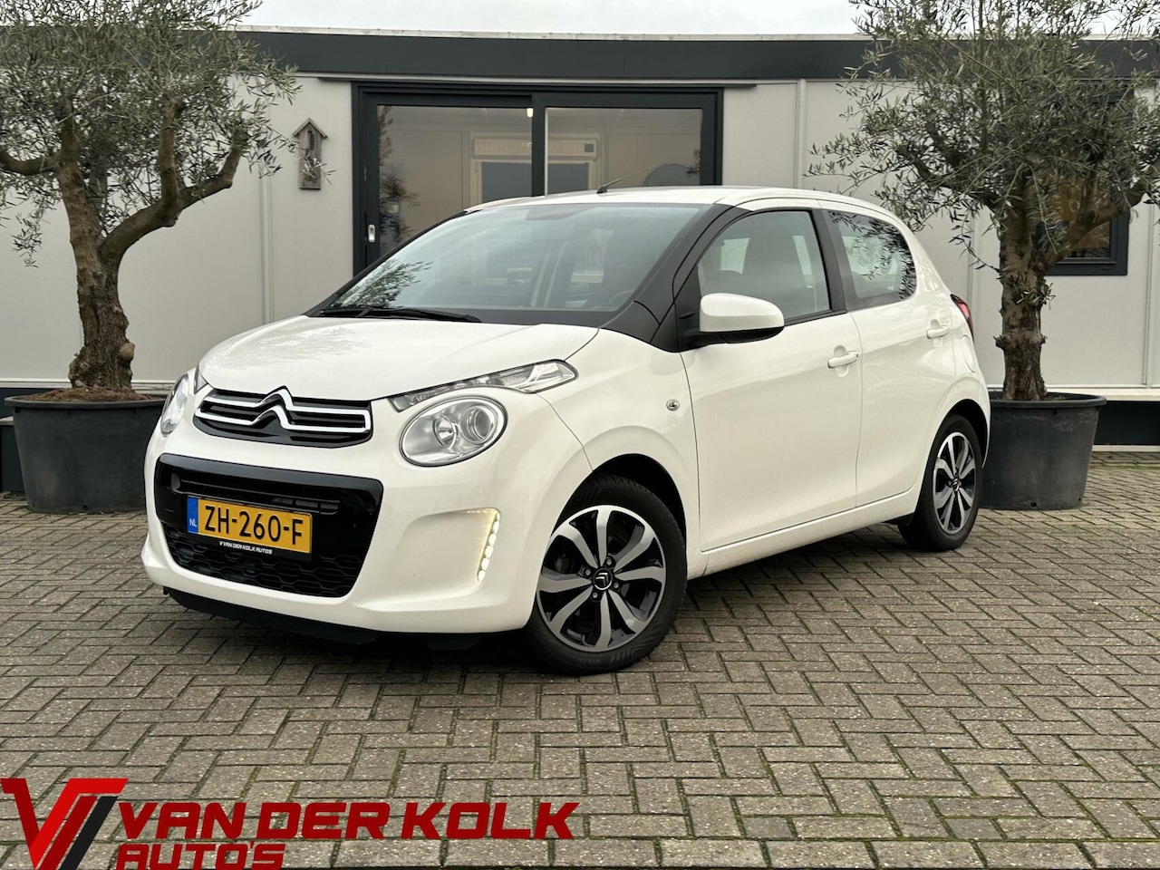 Citroën C1 - 1.0 VTi Shine Navi Camera LED Cruise - AutoWereld.nl