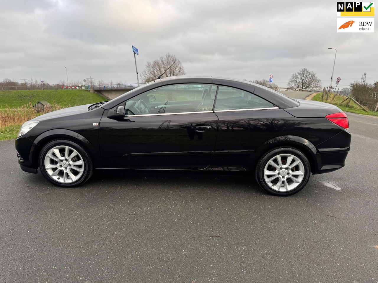 Opel Astra TwinTop - 1.8 Enjoy 1.8 Enjoy - AutoWereld.nl