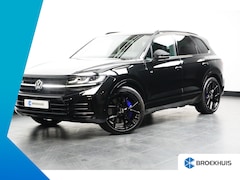 Volkswagen Touareg - 3.0 TSi 462 pk eHybrid 4MOTION R | Luchtvering | Pano | Nachtzicht | Trekhaak |