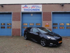 Ford Focus - 1.0 First Edition|5 deurs|Airco|Boordcomputer|Isofix|verwarmde voorstoelen en stuur